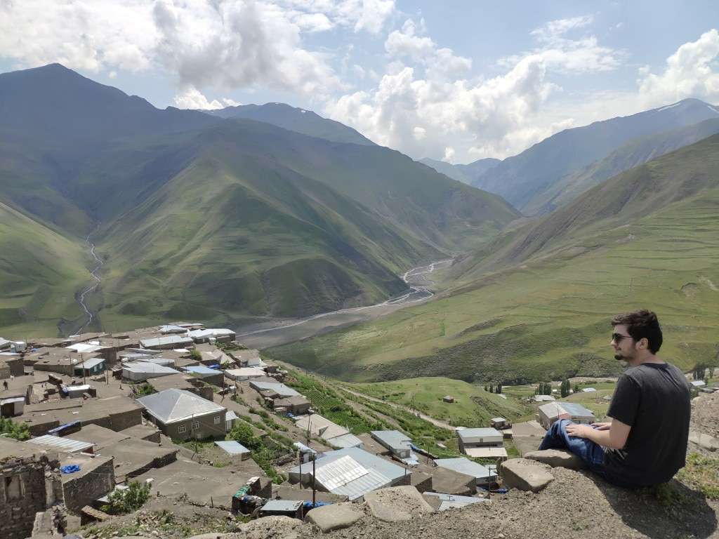 The road to Xinaliq